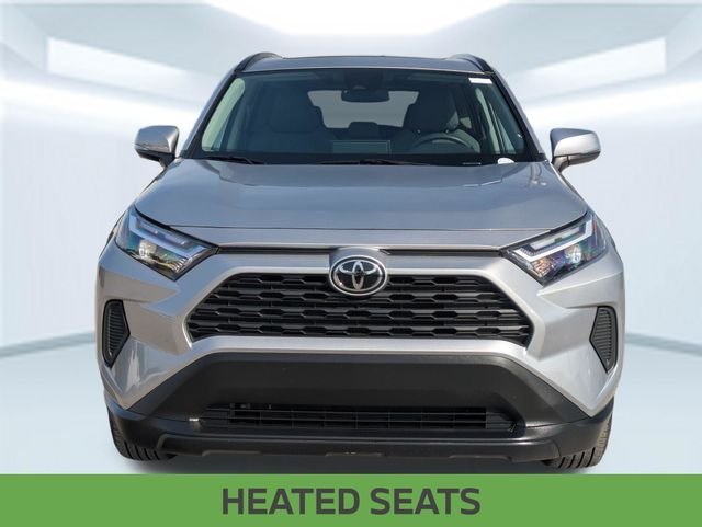 Used 2025 Silver Sky Metallic Toyota XLE image 11