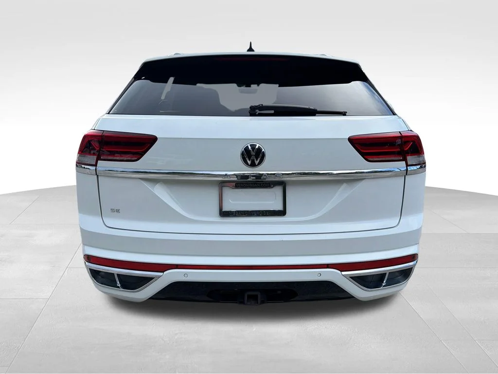 Used 2021 White Volkswagen 3.6L V6 SE w/Technology R-Line image 10