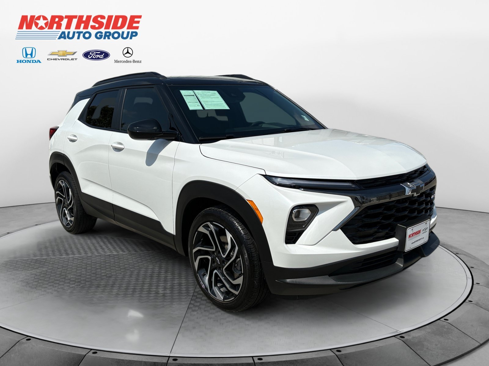 Used 2025 Iridescent Pearl Tricoat Chevrolet RS image 1