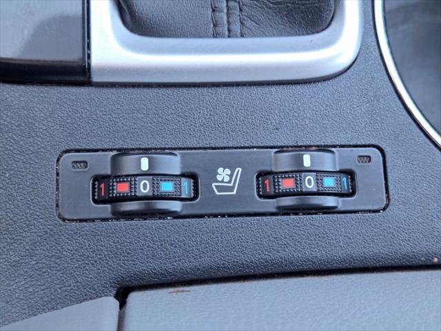 Certified Used 2017 BLIZZARD PEARL Toyota  image 16