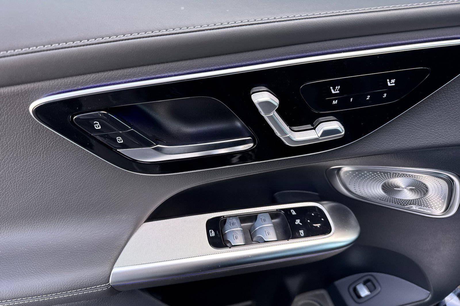 New 2027 Obsidian Black Metallic Mercedes-Benz GLC 300 Coupe image 22