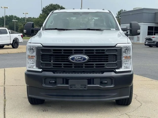 New 2026 Oxford White Ford XL image 6