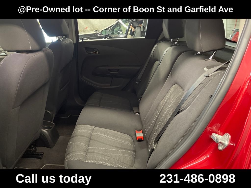 Used 2013 Red Chevrolet LT image 25