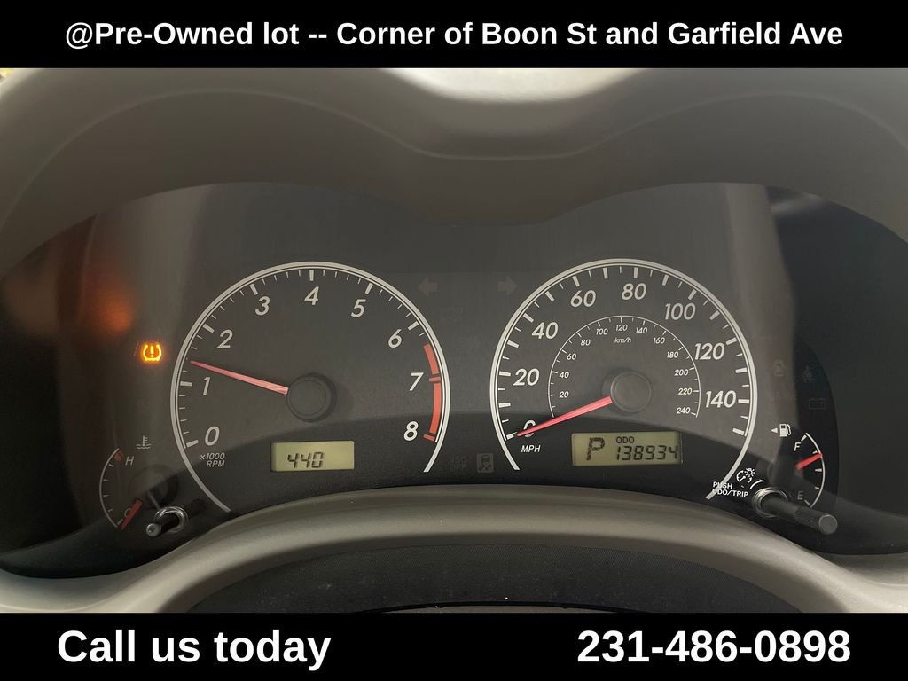Used 2010 Gray Toyota LE image 21