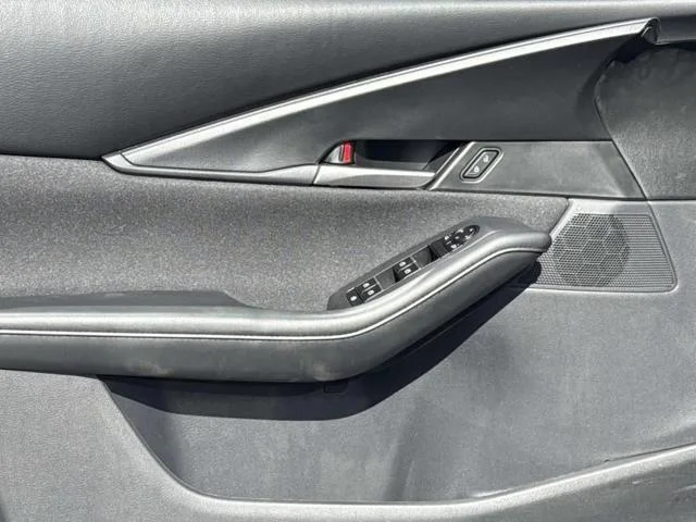 2026 Mazda CX-30 S - Photo 23
