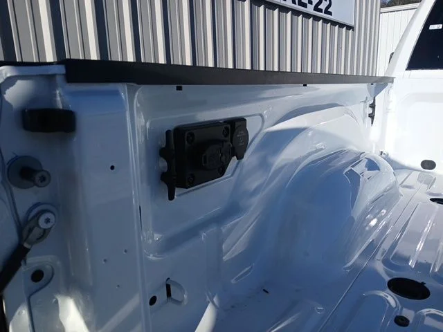 New 2026 Bright White Clear-Coat Exterior Paint RAM Tradesman image 7