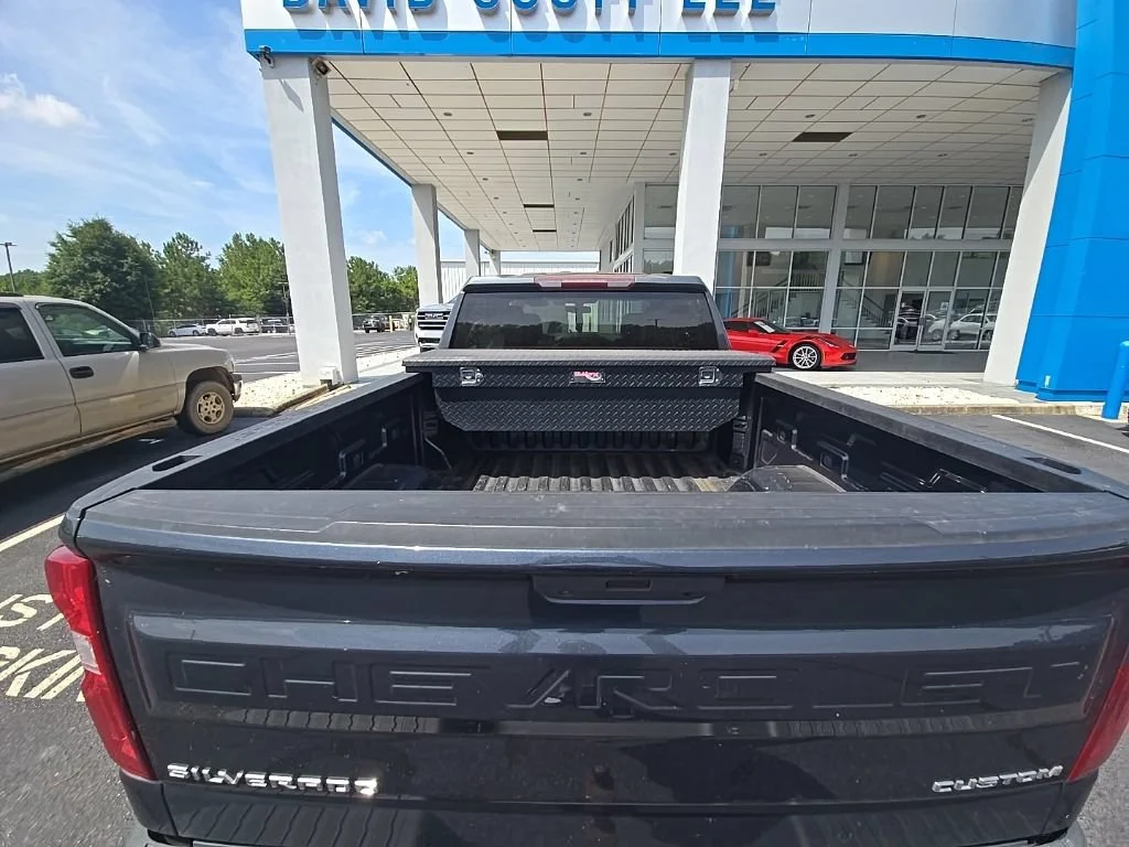 Used 2020 SHADOW GRAY METALLIC Chevrolet Custom image 14