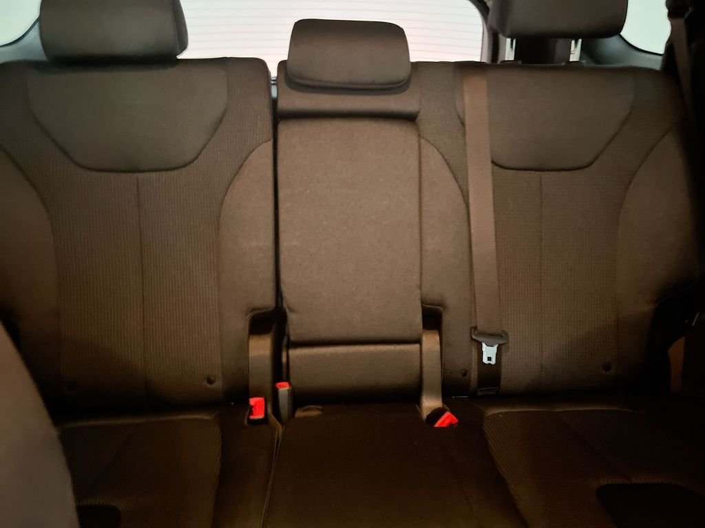 Used 2023 Silver Hyundai SEL image 12
