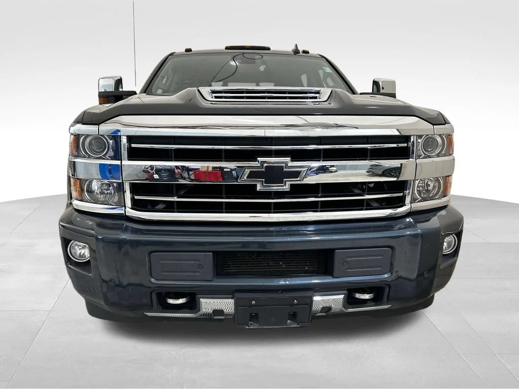 Used 2019 GRAPHITE METALLIC Chevrolet High Country image 10