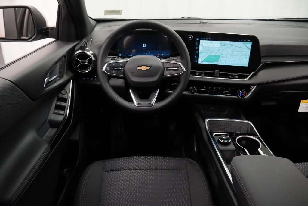 New 2027 Sterling Gray Metallic Chevrolet LT image 13