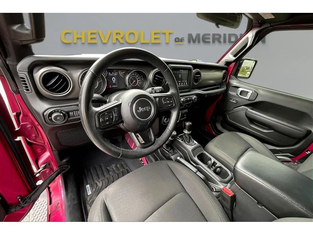 Used 2022 Pink Jeep Sport S image 12
