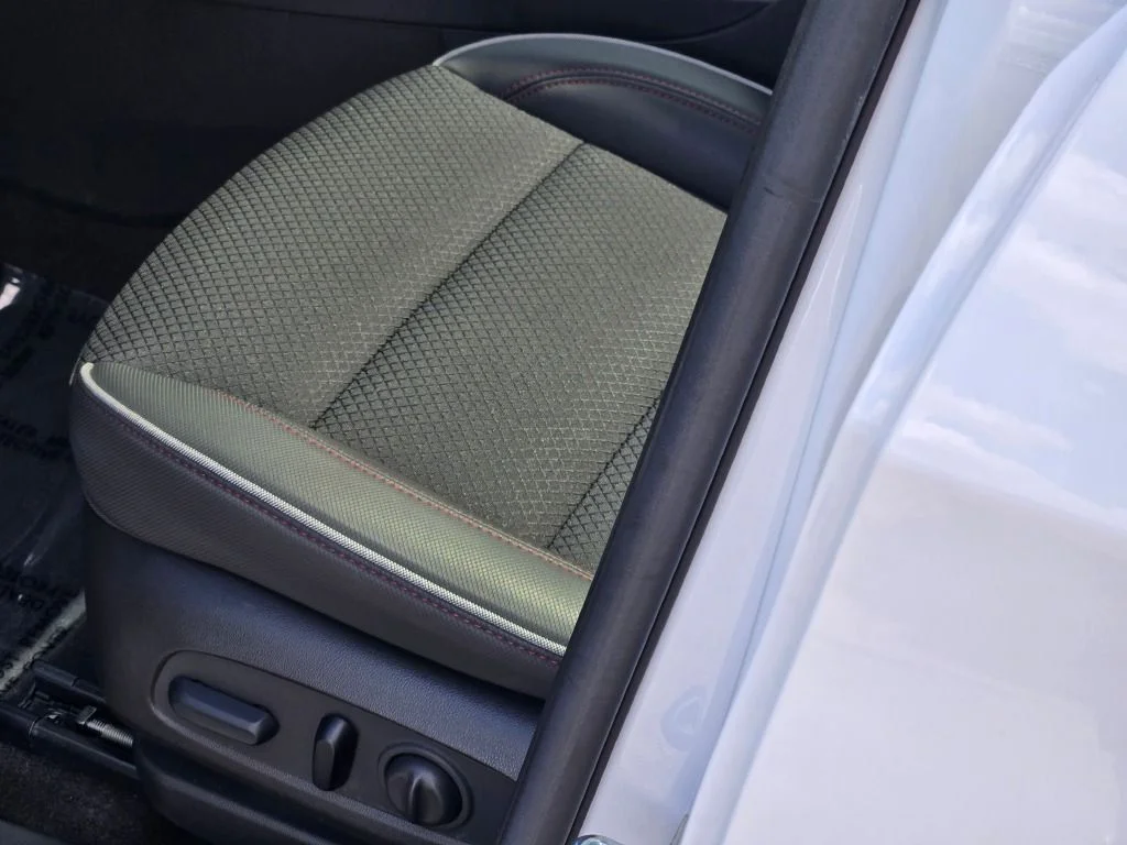 Used 2022 White Chevrolet RS image 22