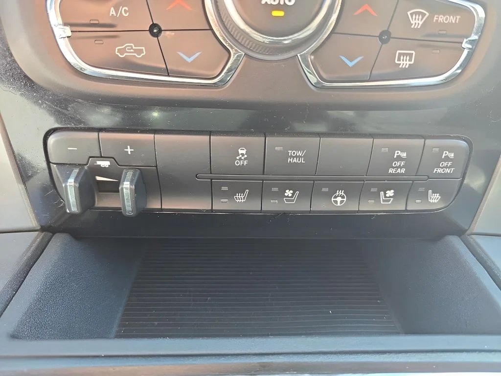 Used 2018 Red Ram  image 19