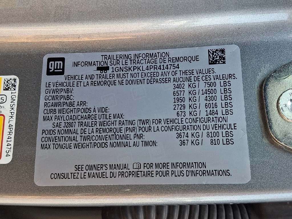 Used 2023 Silver Chevrolet Z71 image 28