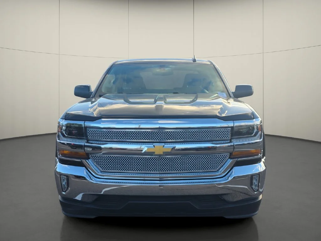 Used 2016 Black Chevrolet LT image 2