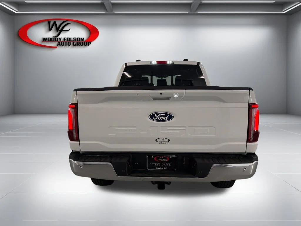 New 2026 Oxford White Ford Lariat® image 7