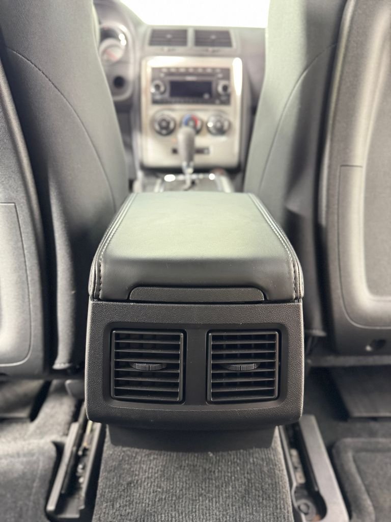 Used 2010 Bright Silver Metallic CC/Mineral Gray Met CC Dodge SE image 19