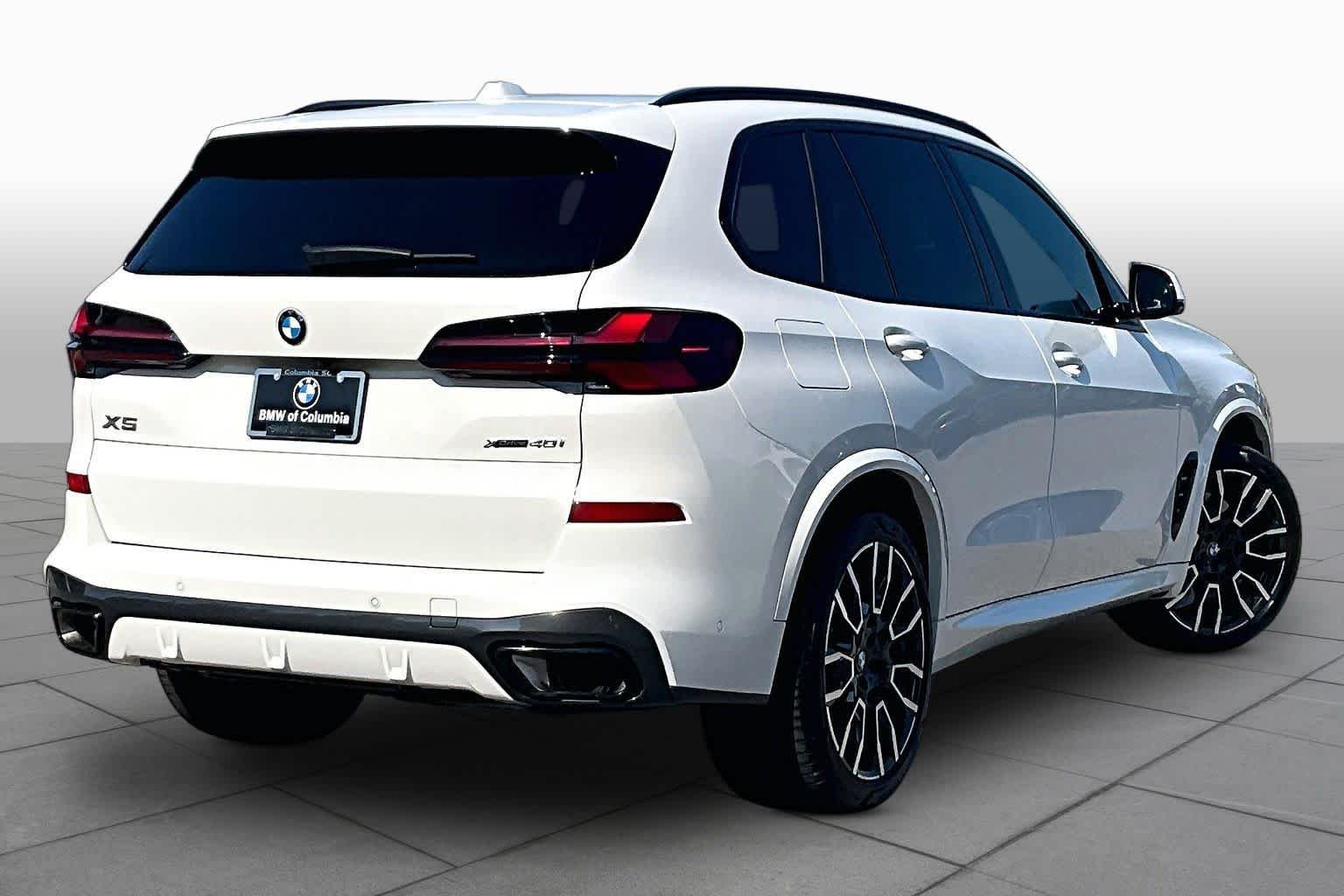 Certified Used 2024 Alpine White BMW xDrive40i image 12
