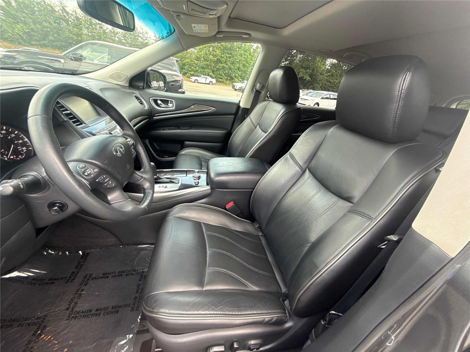 Used 2015 Graphite Shadow INFINITI  image 11