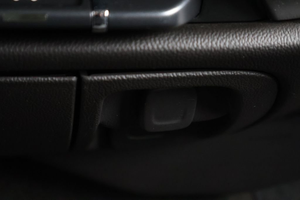 2018 Chevrolet Silverado 1500 LT - Photo 25