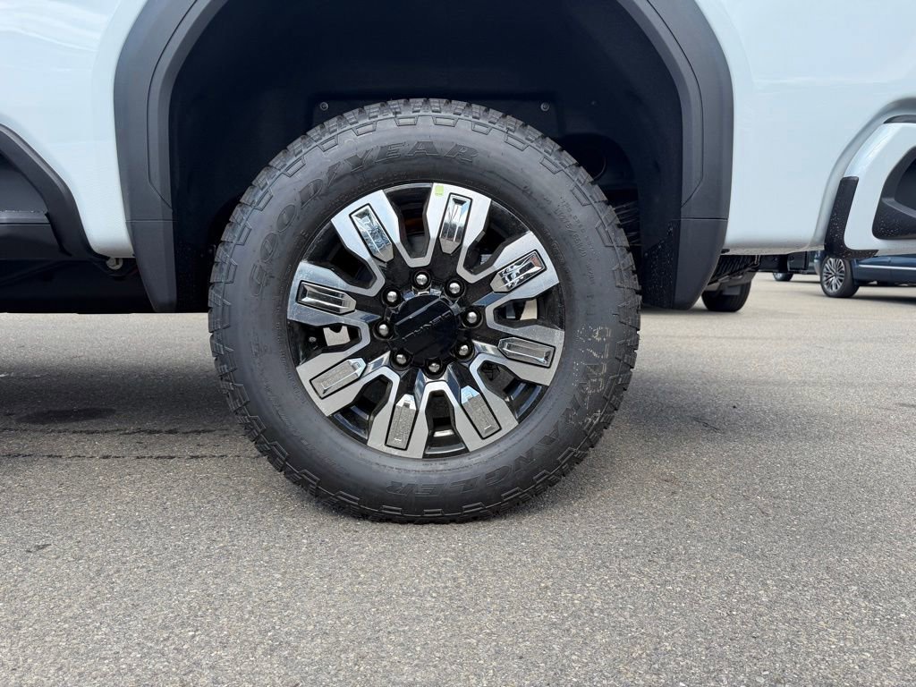 2026 GMC Sierra 2500HD Denali - Photo 8