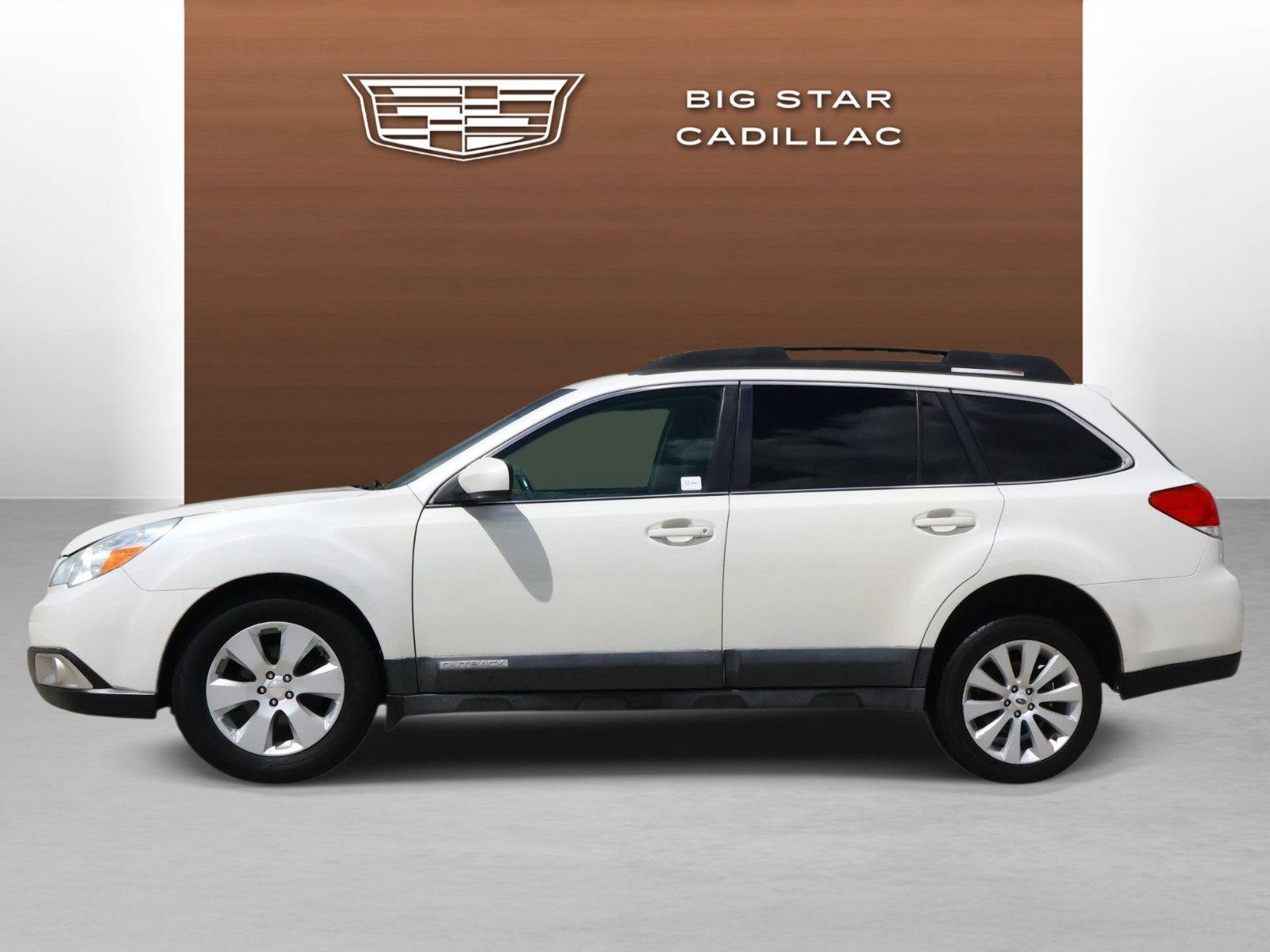 Used 2011 Subaru Outback I Premium with VIN 4S4BRBCC6B3439717 for sale in Friendswood, TX
