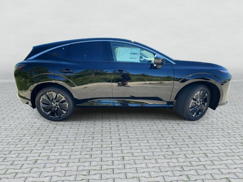 New 2026 Black Nissan Platinum image 9
