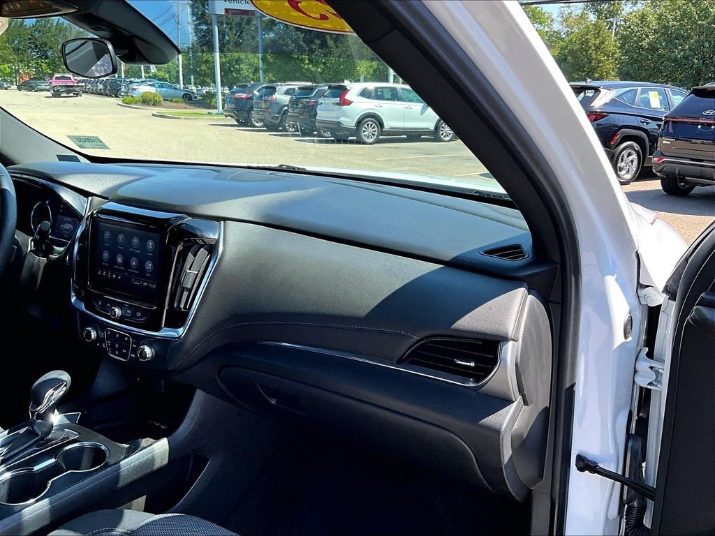 Used 2023 White Chevrolet LT image 13