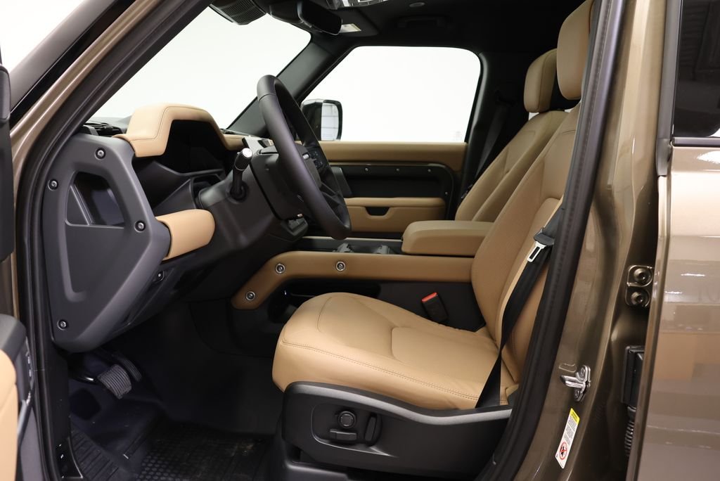 2026 Land Rover Defender X-Dynamic SE - Photo 30