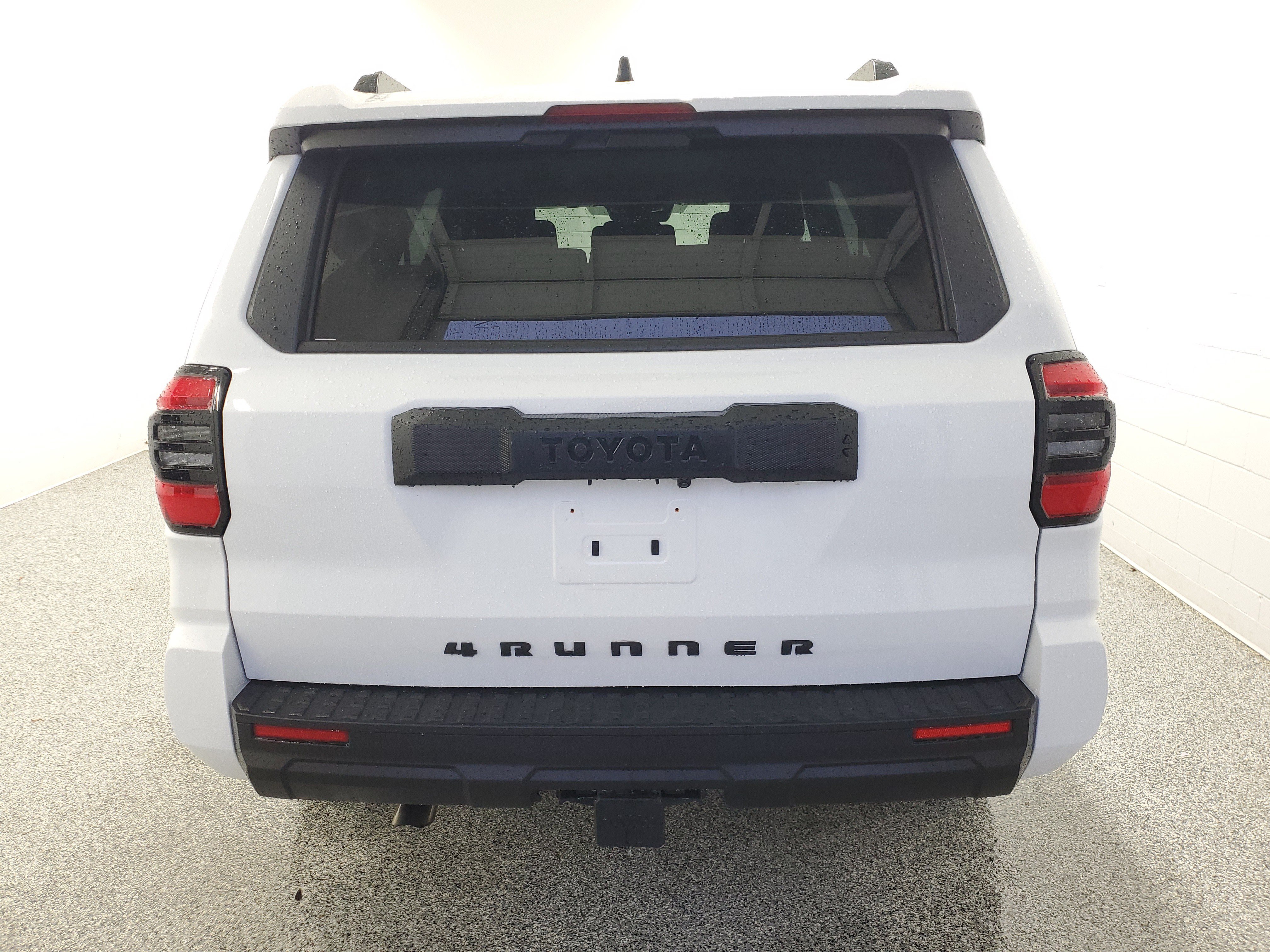 Used 2025 White Toyota SR5 image 7