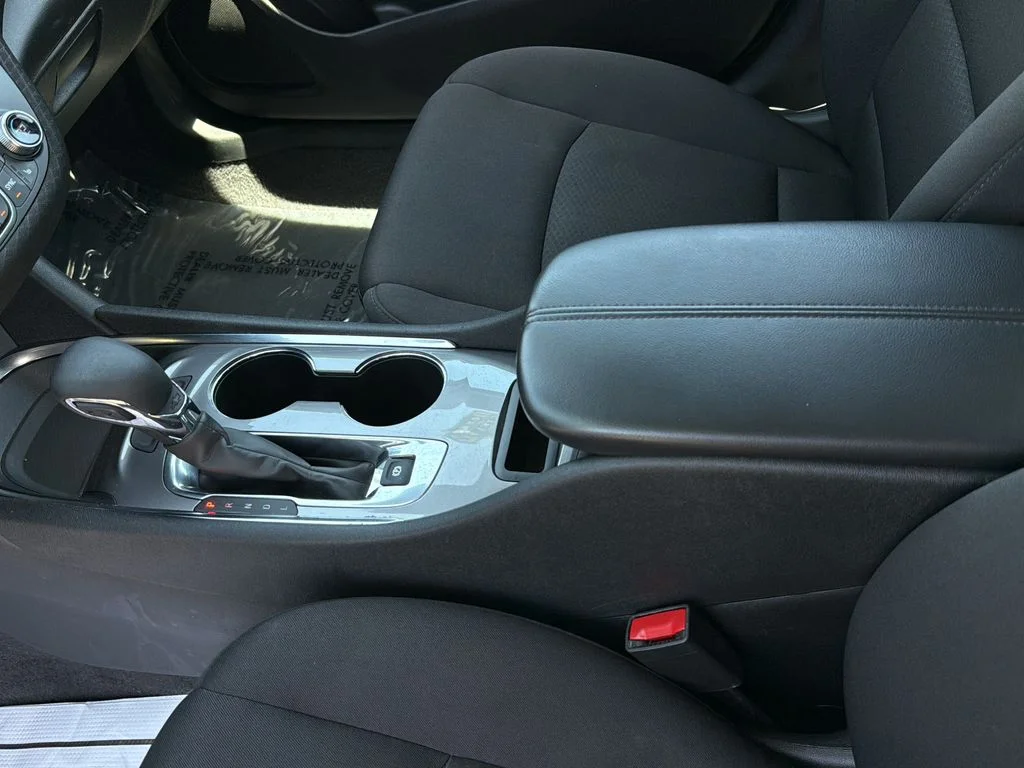 Used 2023 White Chevrolet LT image 18