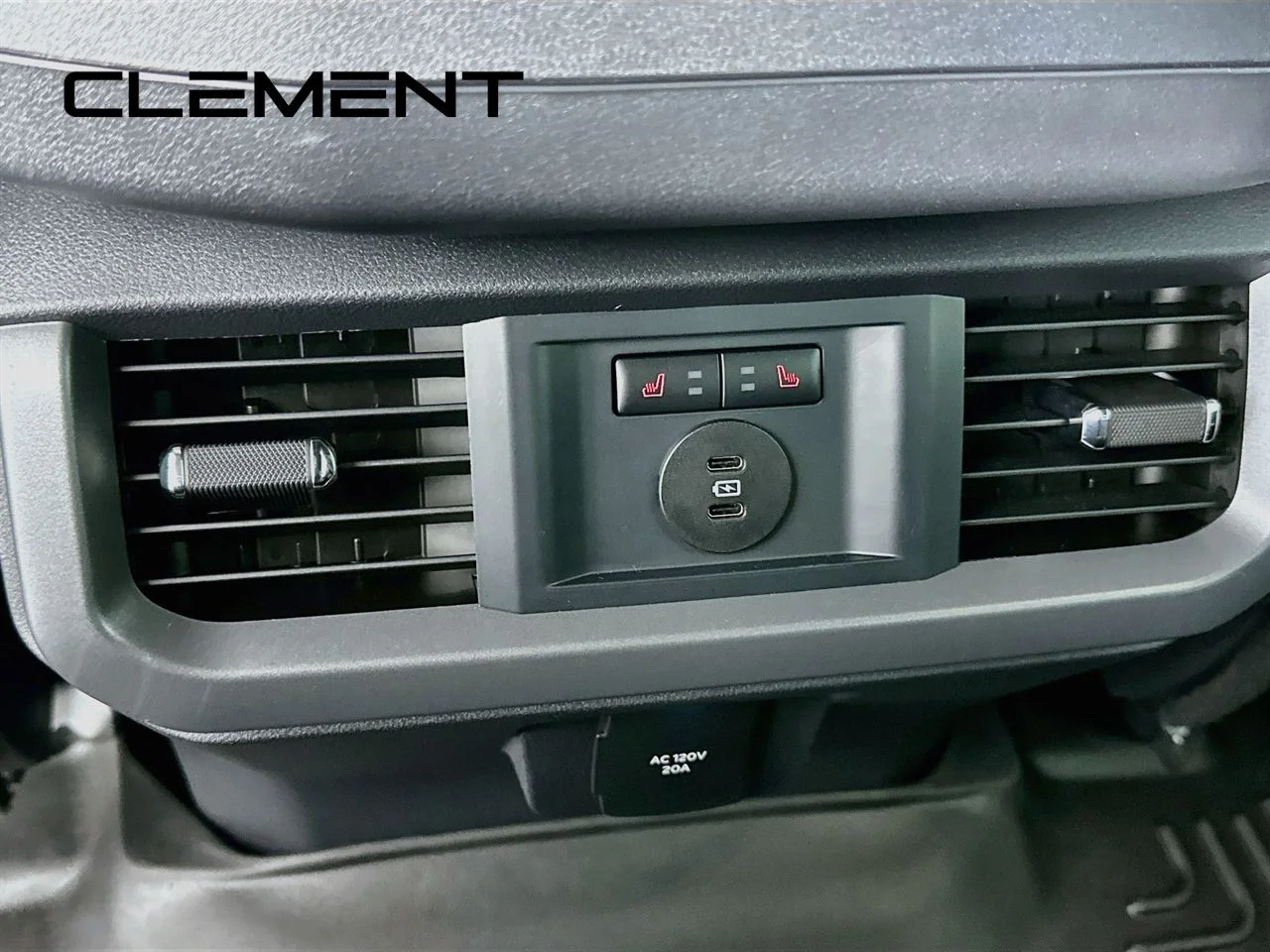Used 2025 Gray Ford Lariat image 34