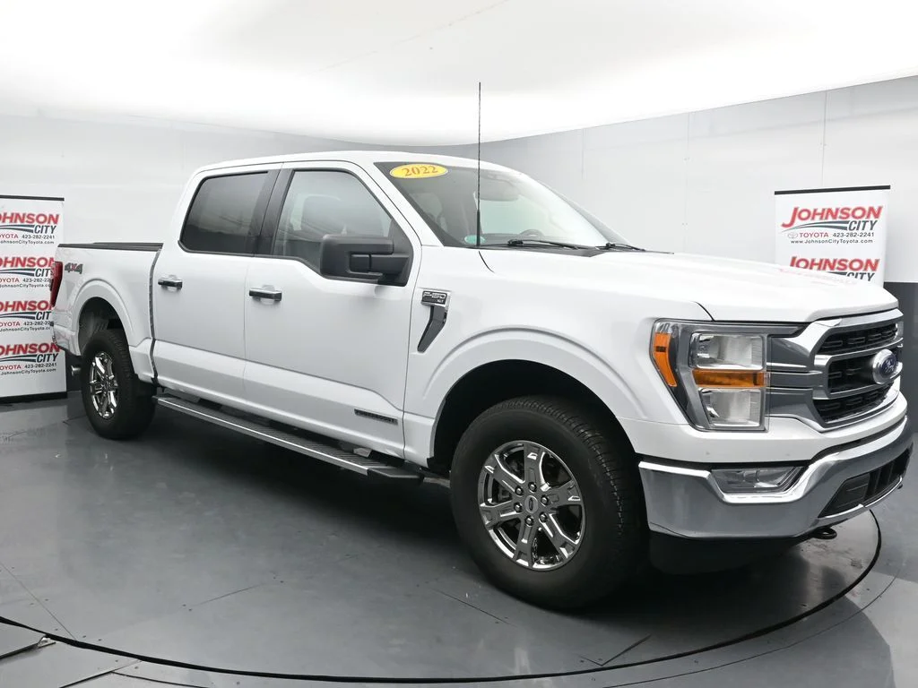 Used 2022 White Ford XLT image 2