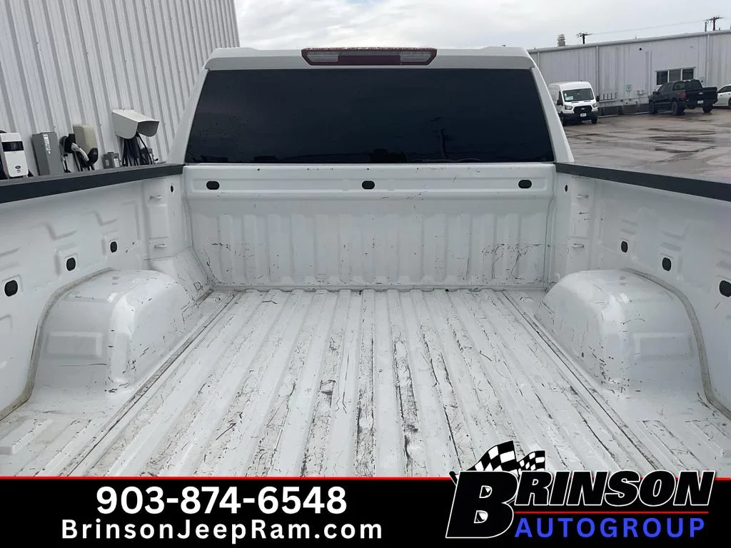 Used 2021 Summit White GMC Elevation image 9