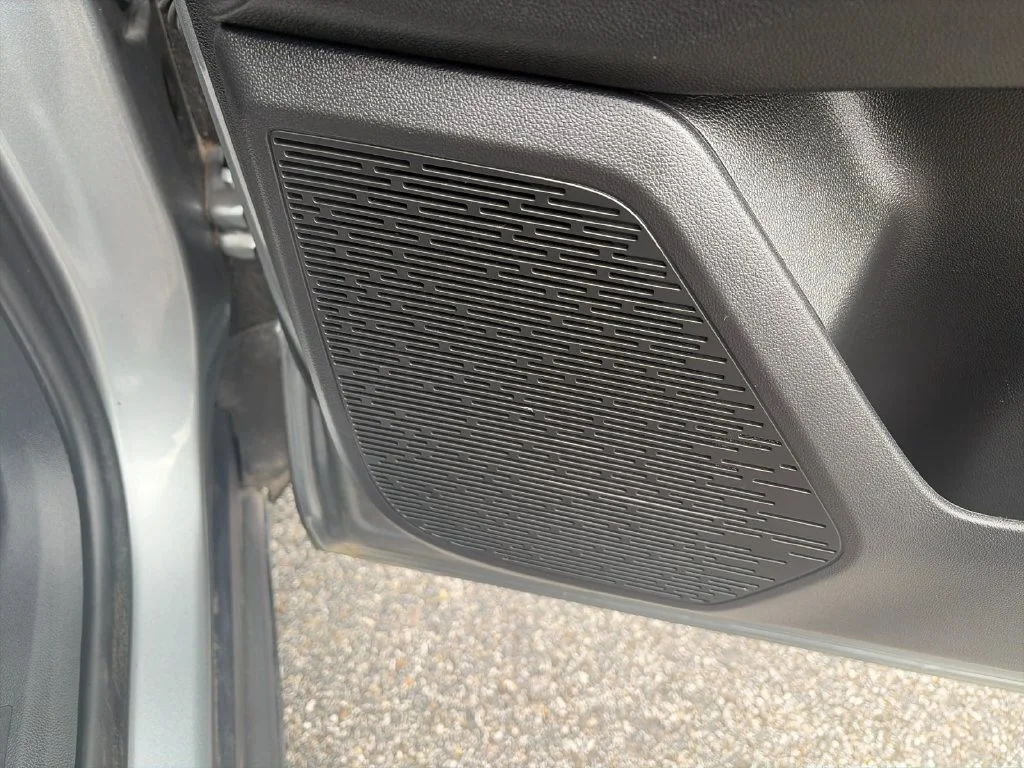 Used 2025 Gray Chevrolet RS image 21