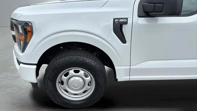 Used 2023 White Ford XL image 34