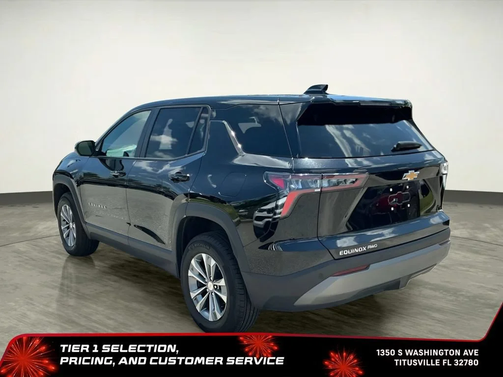 Used 2025 Mosaic Black Metallic Chevrolet LT image 5