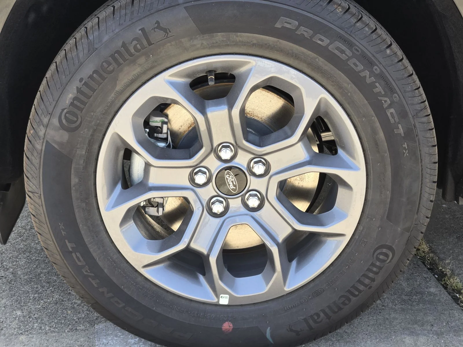 New 2026 Shadow Black Ford XLT image 7