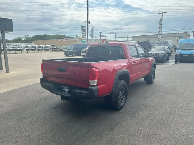 Used 2017 Red Toyota SR5 image 9