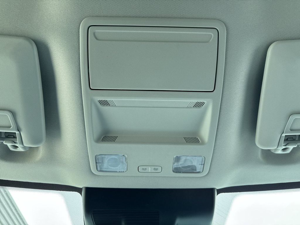 New 2026 Carbonized Gray Metallic Ford XLT image 27