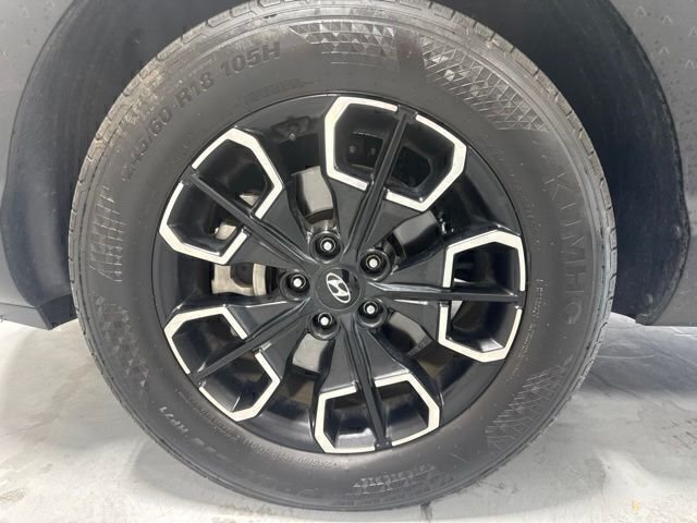 Used 2024 Green Hyundai SEL image 11