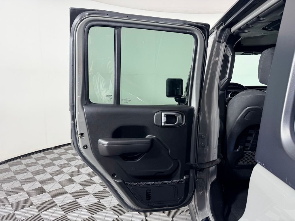 Used 2022 Gray Jeep Unlimited Rubicon 4xe image 32