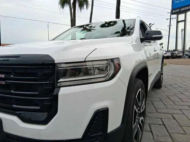 Used 2021 White GMC SLE image 3