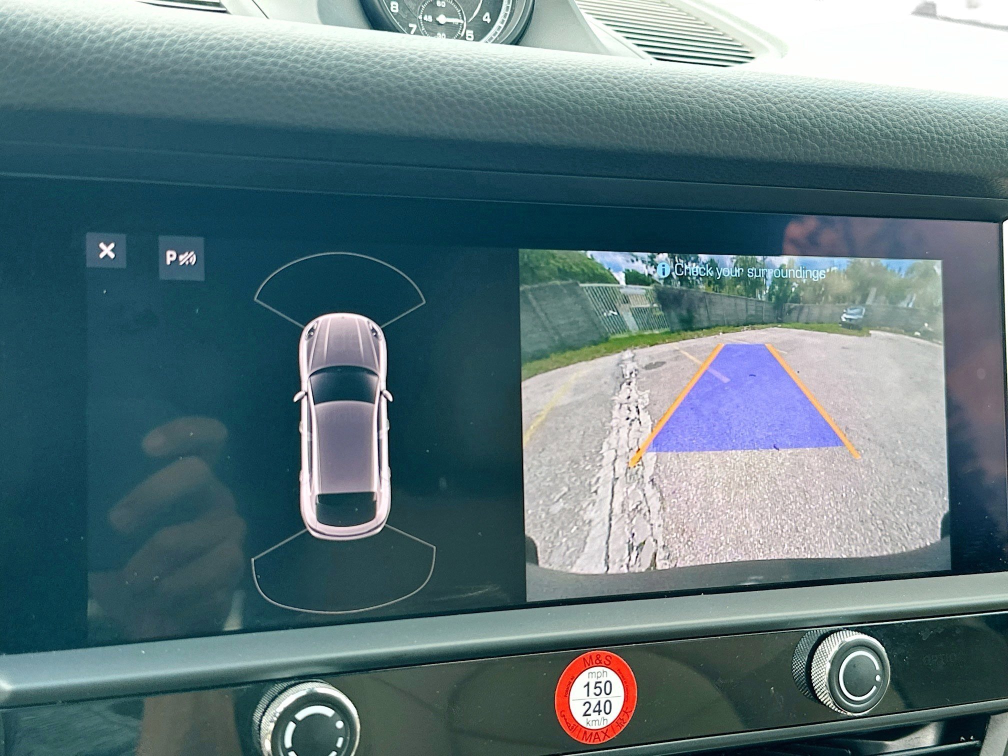 2024 Porsche Macan S - Photo 15