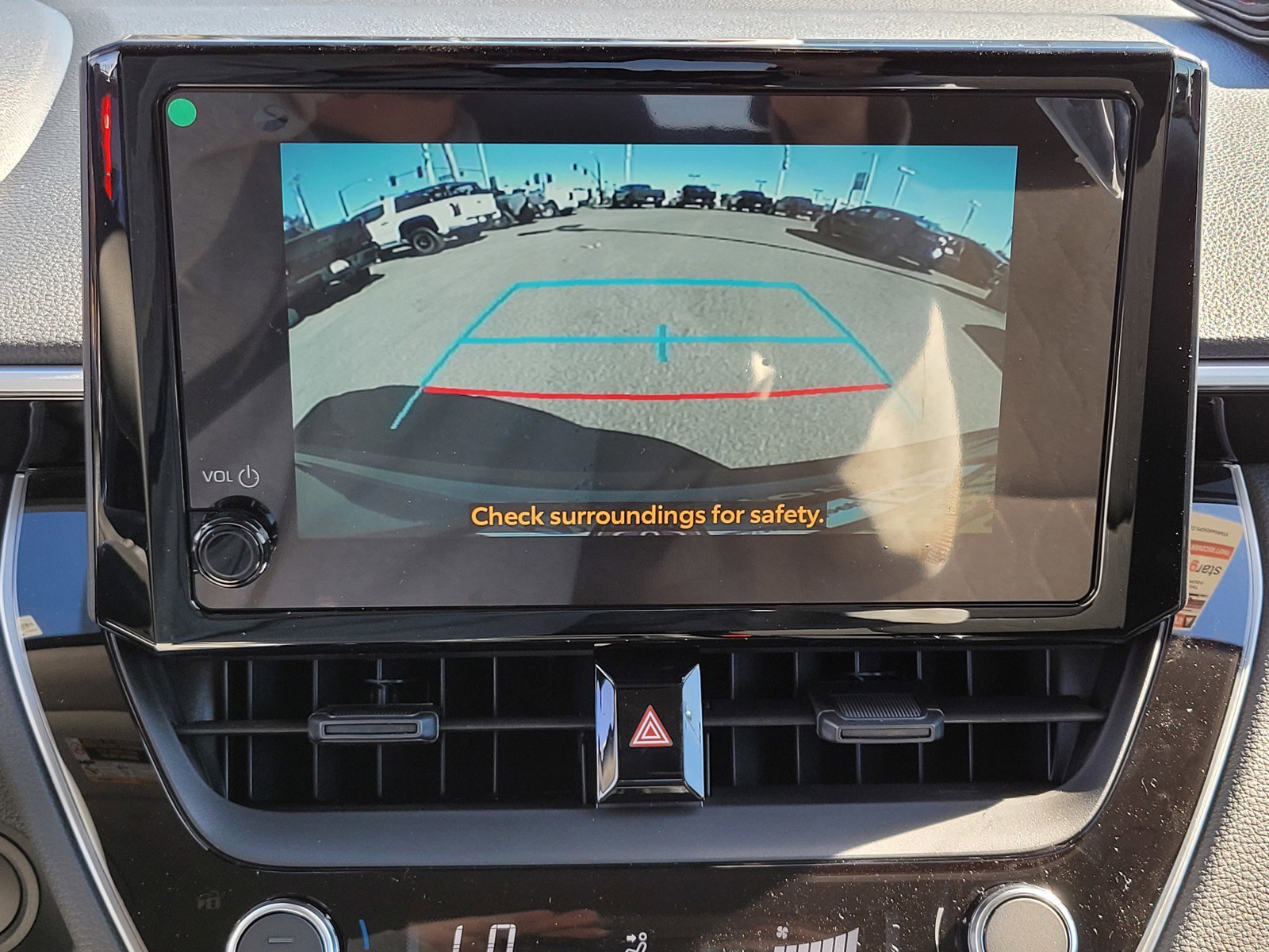 2026 Toyota Corolla Cross LE photo 4