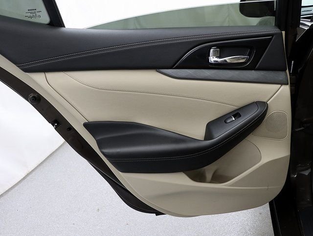 Used 2016 Forged Bronze Nissan 3.5 SV image 25