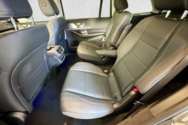 New 2026 Selenite Grey Metallic Mercedes-Benz GLS 450 image 52