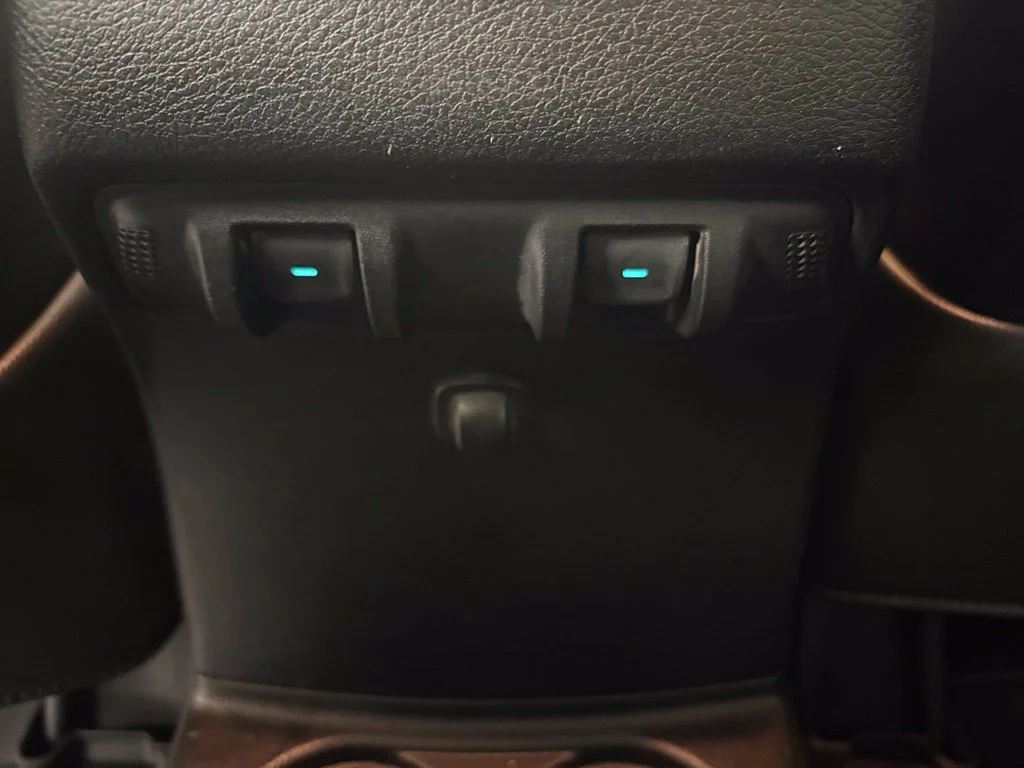 Used 2016 Silver Jeep Unlimited Rubicon image 34