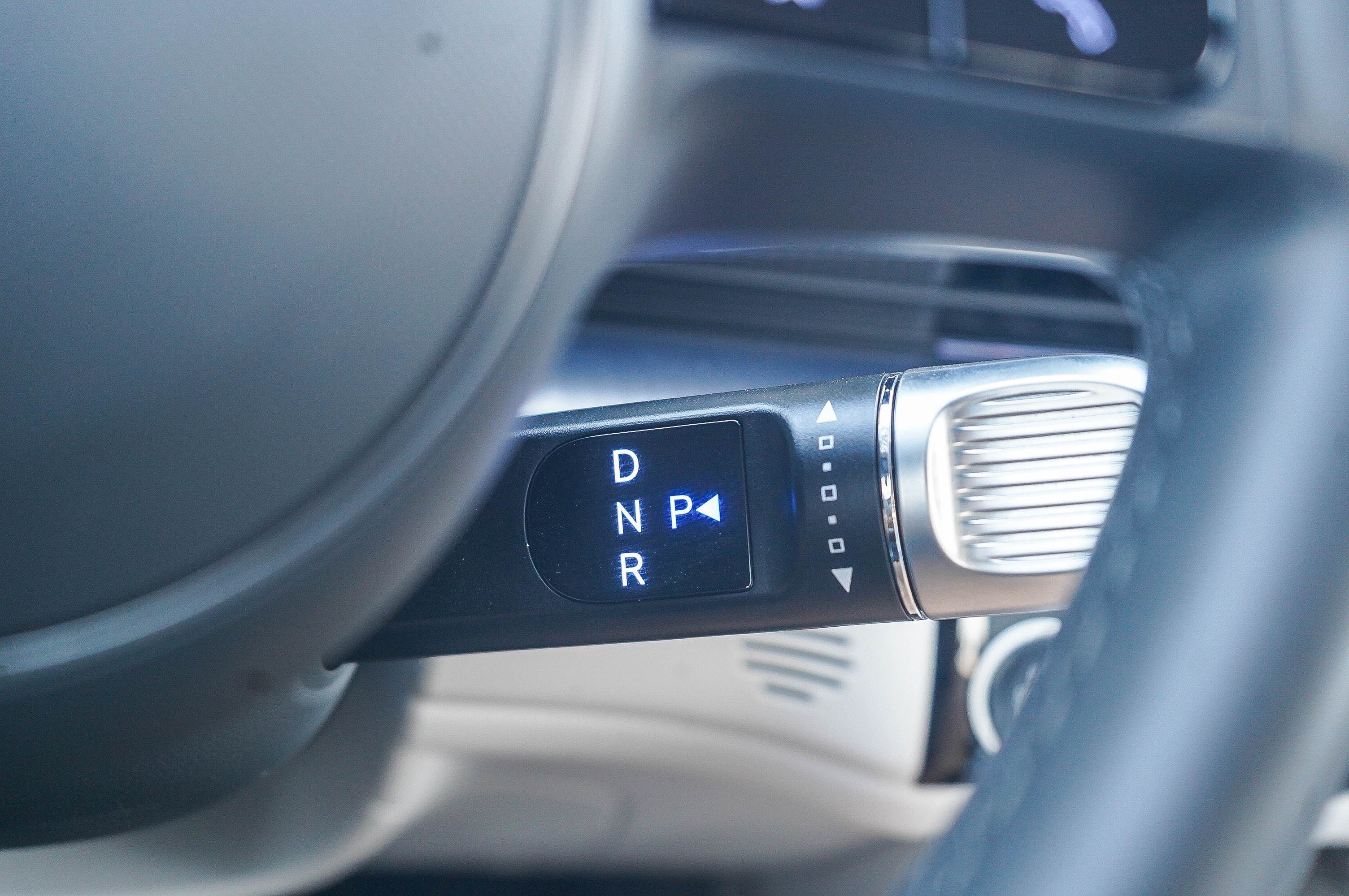 Used 2024 Transmission Blue Hyundai SEL image 23