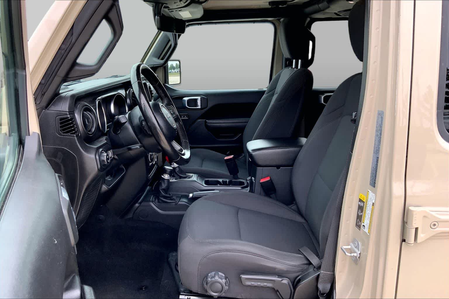 Used 2022 Hydro Blue Pearlcoat Jeep Altitude image 8